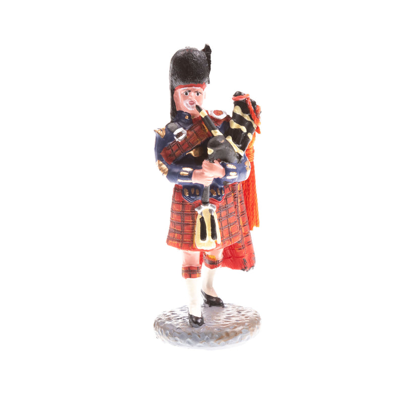 Scots Piper Resin Figure 8Cm