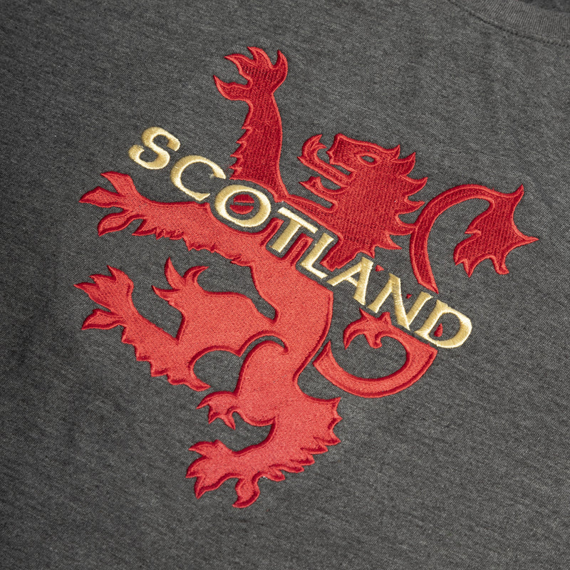 T-Shirts Emb Lion/Scotland Tartan Sleeve